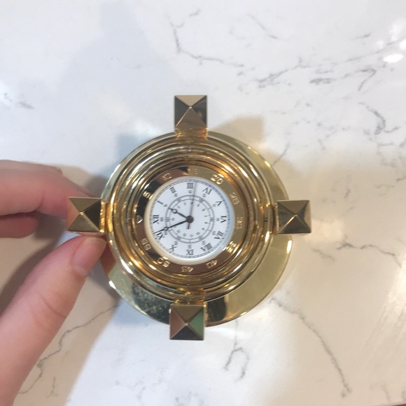 Benchmark Quartz Galileo Clock
